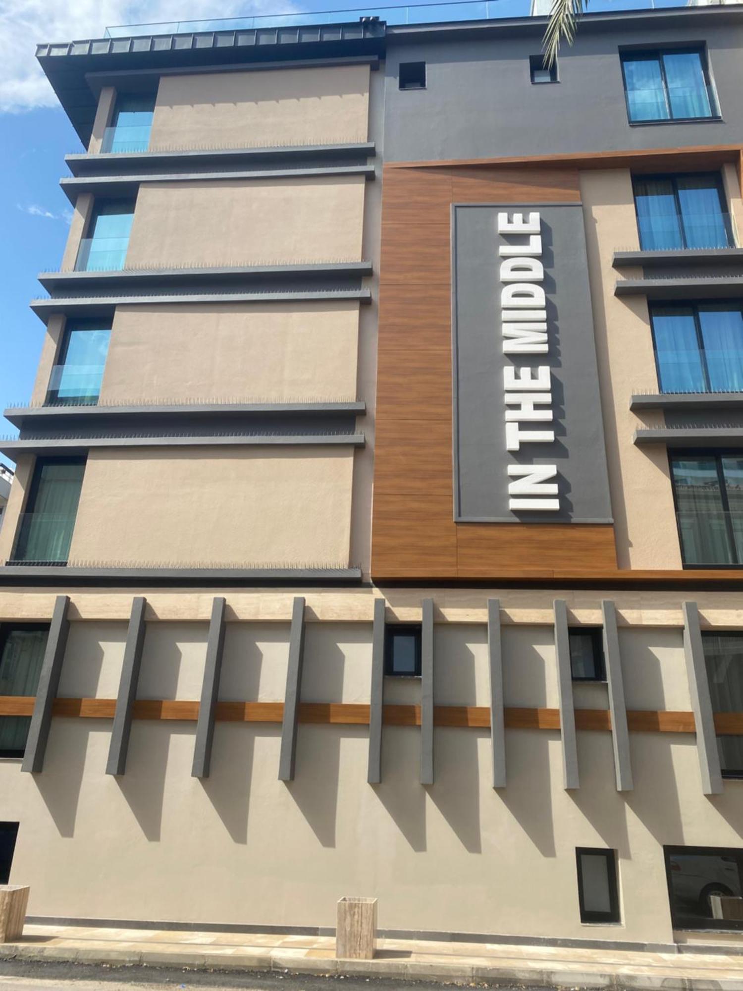 In The Middle Hotel Antalya Exterior foto
