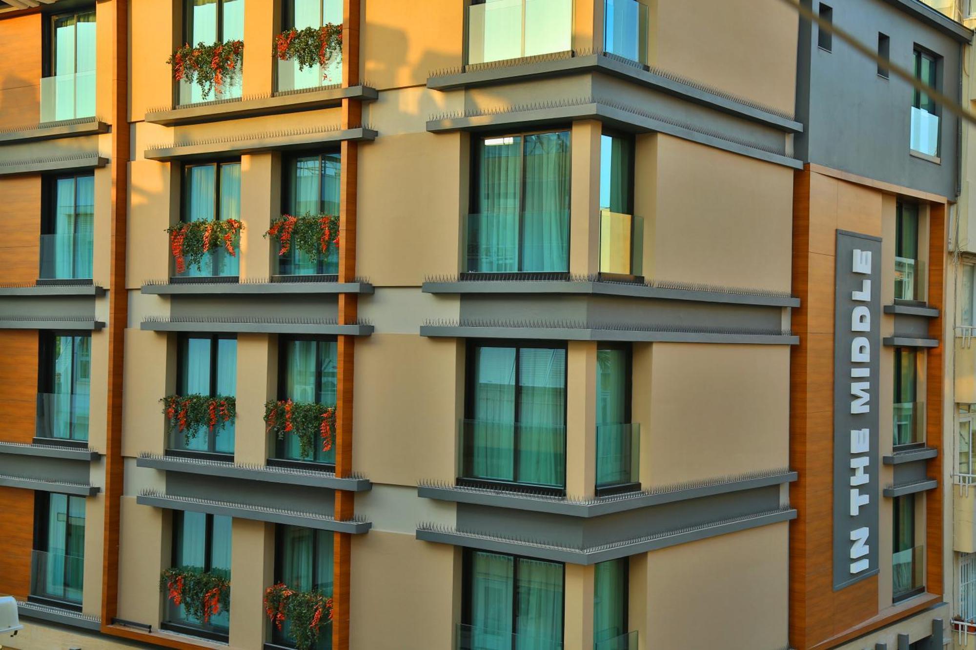 In The Middle Hotel Antalya Exterior foto