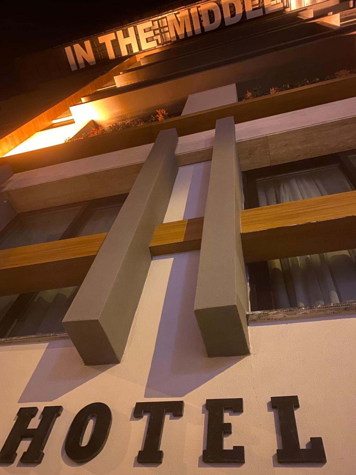 In The Middle Hotel Antalya Exterior foto